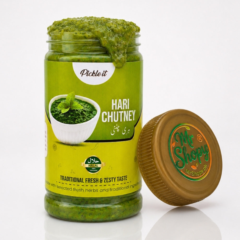 Hari Chatni jar isolated on white background showing product packaging and label.